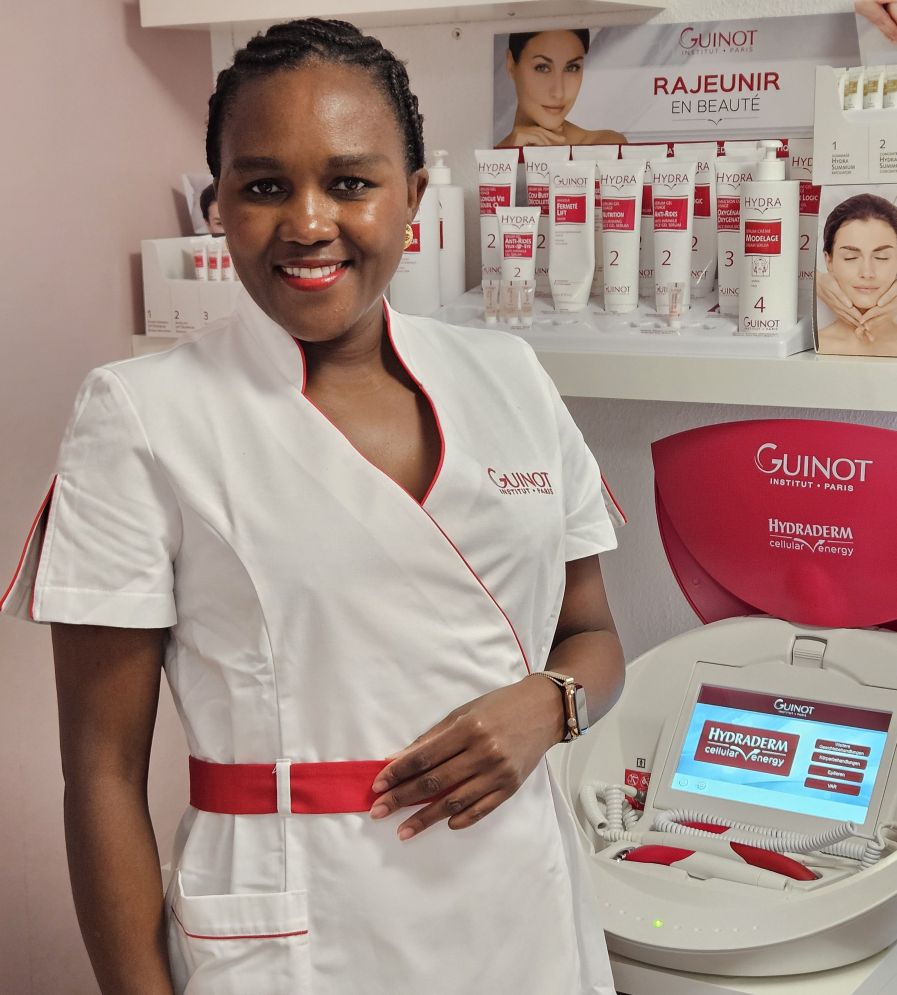 Picture of Portis with  Guinot products in background